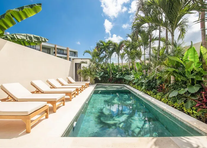 Opulent 6 Bedroom In Canggu, 300M To Cafe Del Mar * Canggu