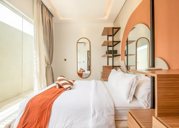 Opulent 6 Bedroom In Canggu, 300M To Cafe Del Mar Ferienhaus Canggu