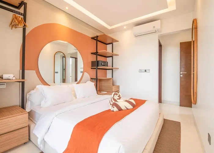 Opulent 6 Bedroom In Canggu, 300M To Cafe Del Mar * Canggu