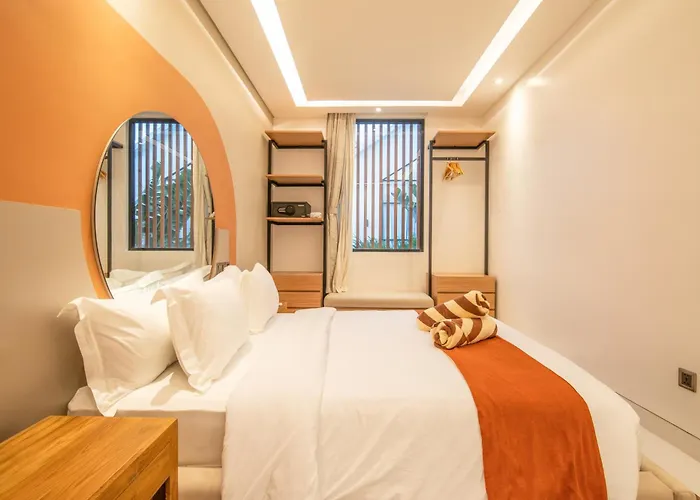 Opulent 6 Bedroom In Canggu, 300M To Cafe Del Mar